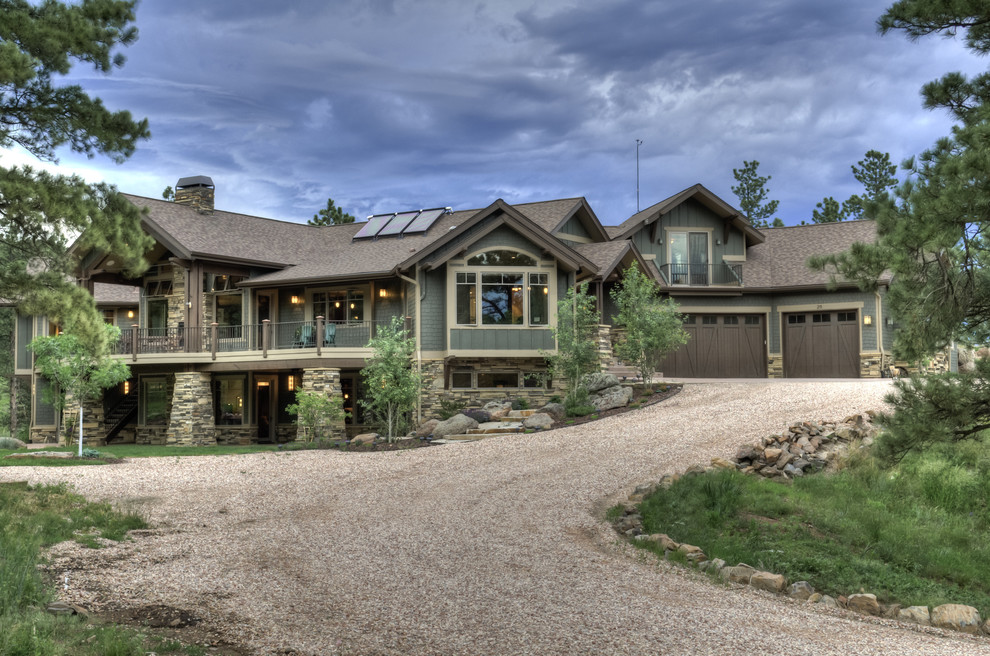 Traditional house exterior in Denver with wood cladding.