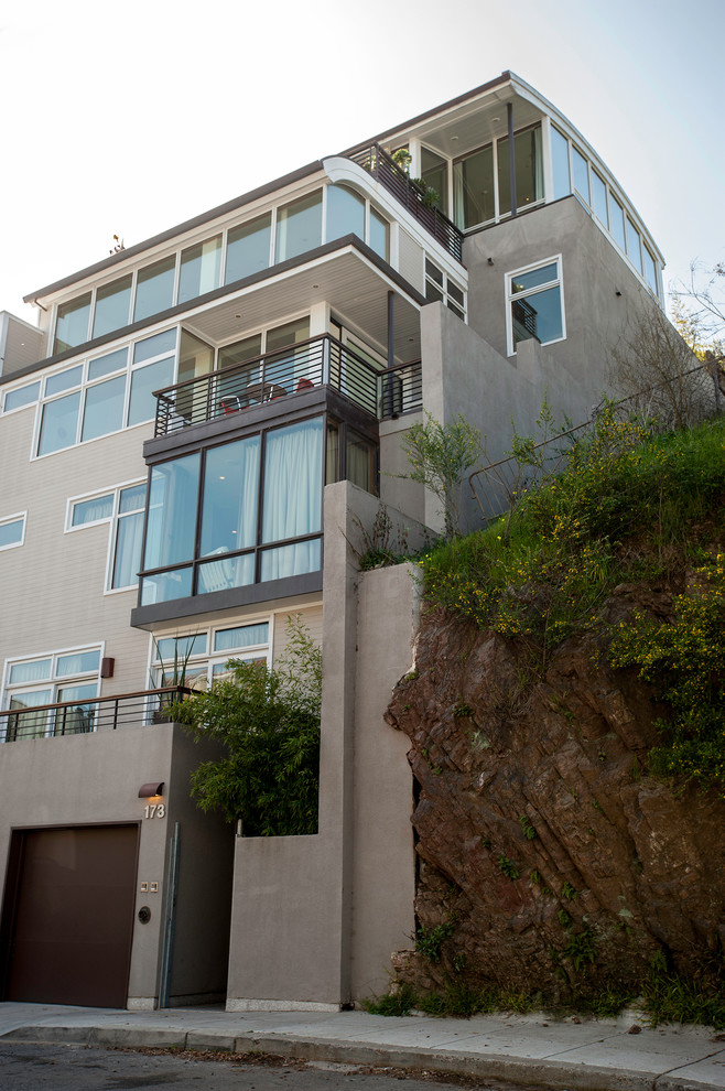 Contemporary house exterior in San Francisco.