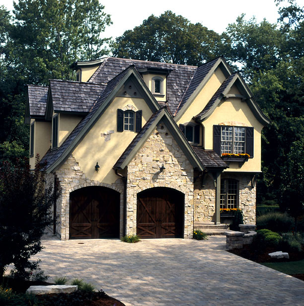 Inspiration for a timeless exterior home remodel in Chicago