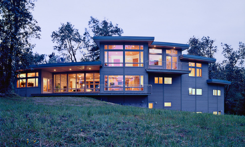 Exterior Modern Exterior Seattle by McIntyre Construction