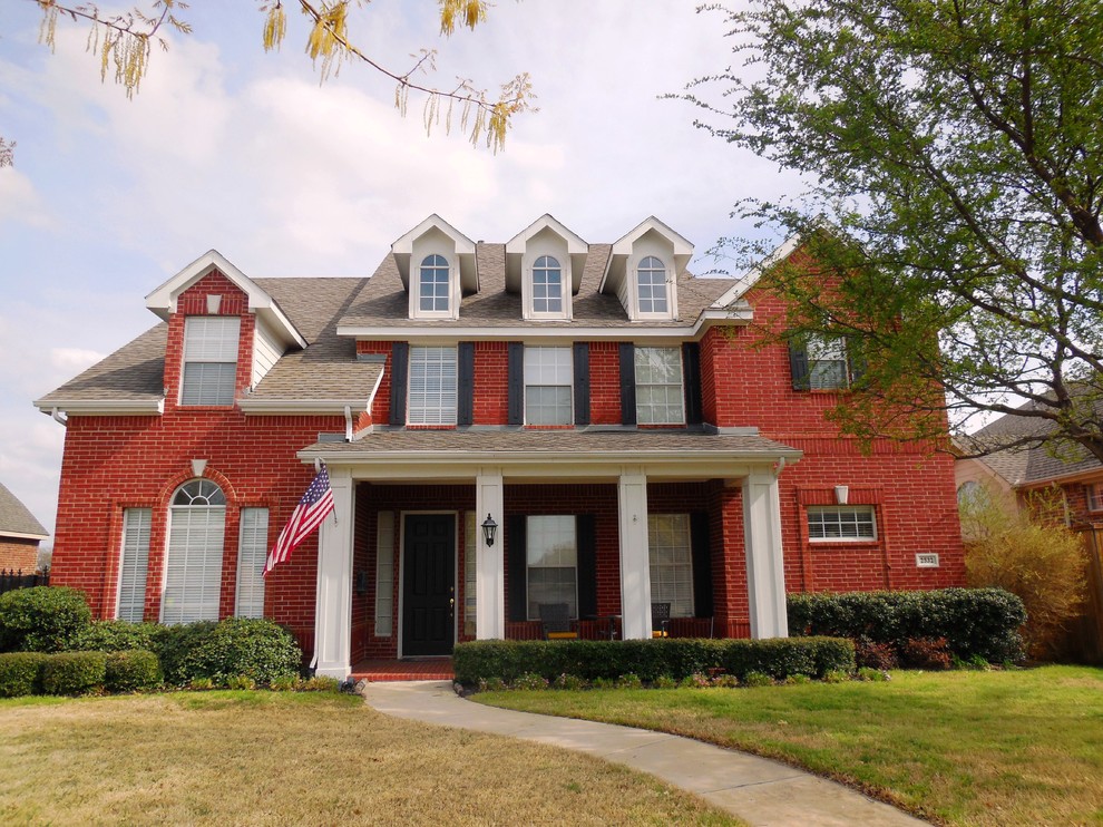 Exterior Painting Projects in Castle Hills Traditional