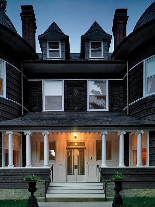 Свежая идея для дизайна: дом в классическом стиле - отличное фото интерьера