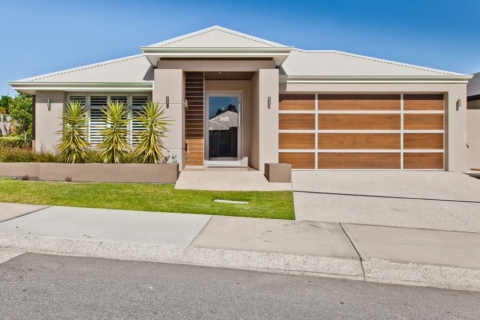 Trendy exterior home photo in Perth