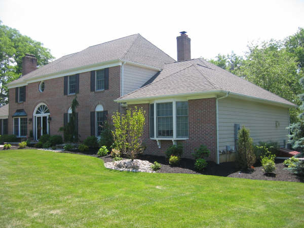 Example of a classic exterior home design in Newark