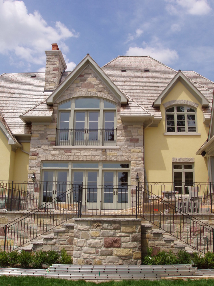 Exterior trim on various styles of homes - Exterior - Toronto - by