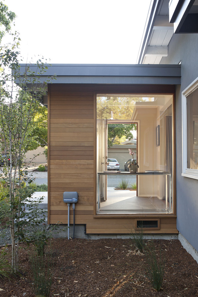 Inspiration for a 1950s exterior home remodel in San Francisco