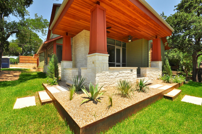 Traditional exterior home idea in Austin