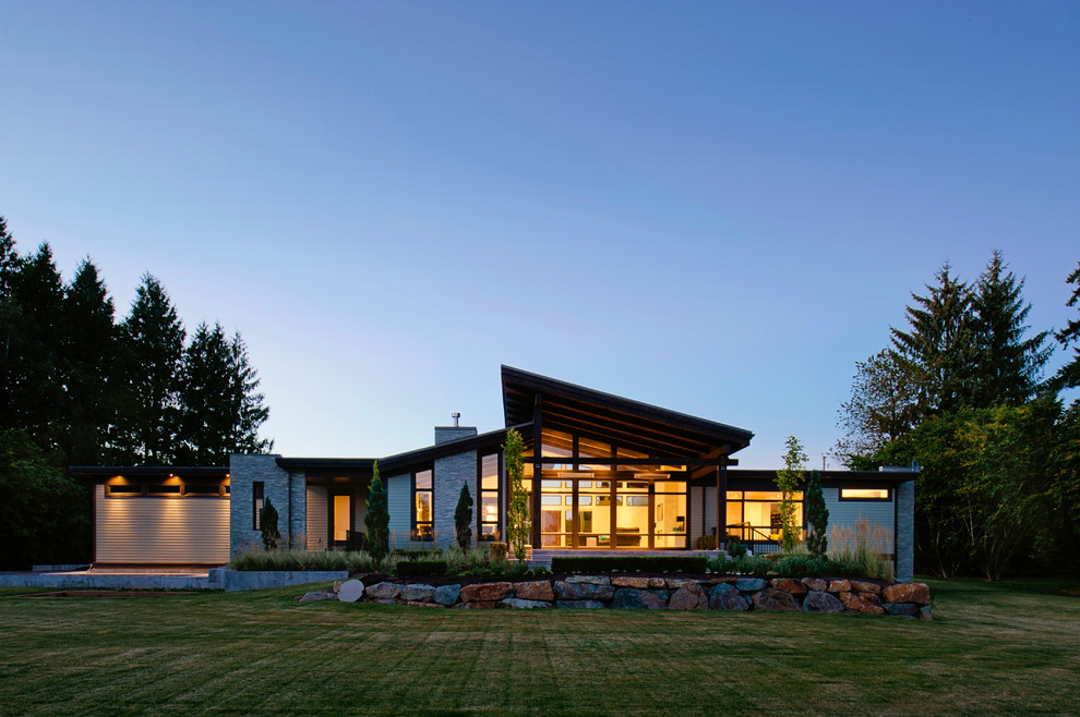 Einstöckiges Modernes Haus mit Pultdach in Vancouver