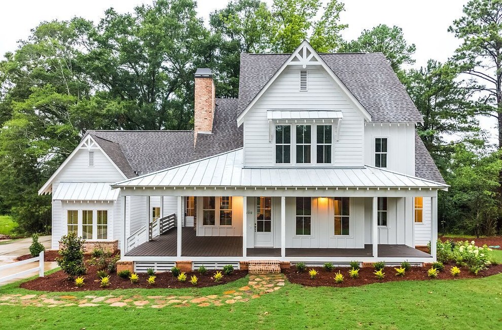 Farmville Cottage Farmhouse Exterior Atlanta by Holland Homes
