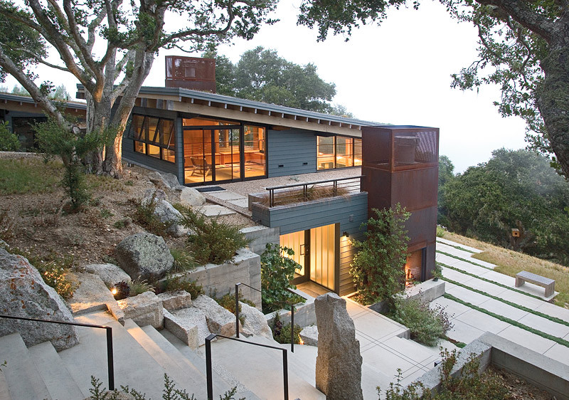 Design ideas for a modern house exterior in San Francisco.