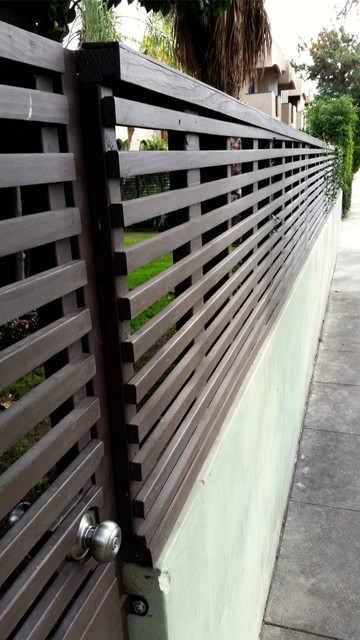 Fence Toppers / Wall Extensions / Wall Topper - Contemporary - Exterior -  Los Angeles - by Harwell Fencing and Gates Inc | Houzz