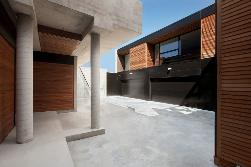 На фото: деревянный дом в стиле модернизм