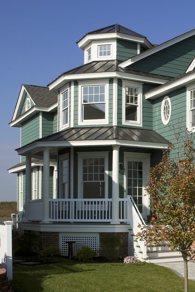 Example of a beach style exterior home design in Philadelphia