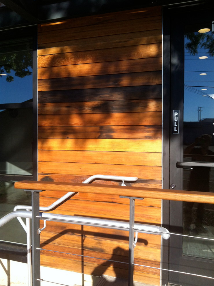 Inspiration for a contemporary exterior home remodel in Sacramento