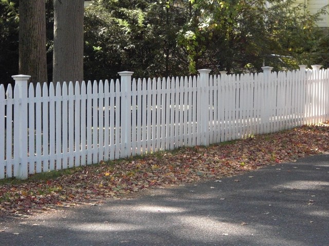 Flatboard Picket Fence - Traditional - Garden - New York - by Riverside ...