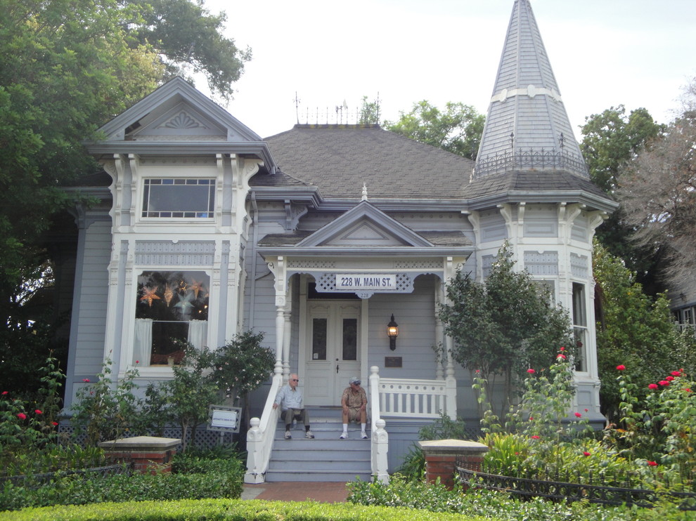 Inspiration for a timeless exterior home remodel in Orange County