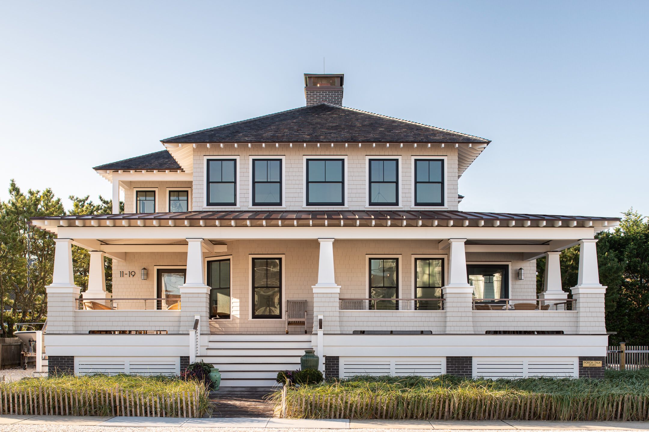 10 Off White Paint Colors for Home Exteriors