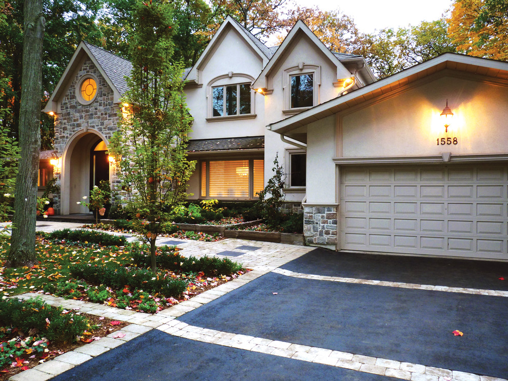 Front Entry Garden - Traditional - Exterior - Toronto - by Sander