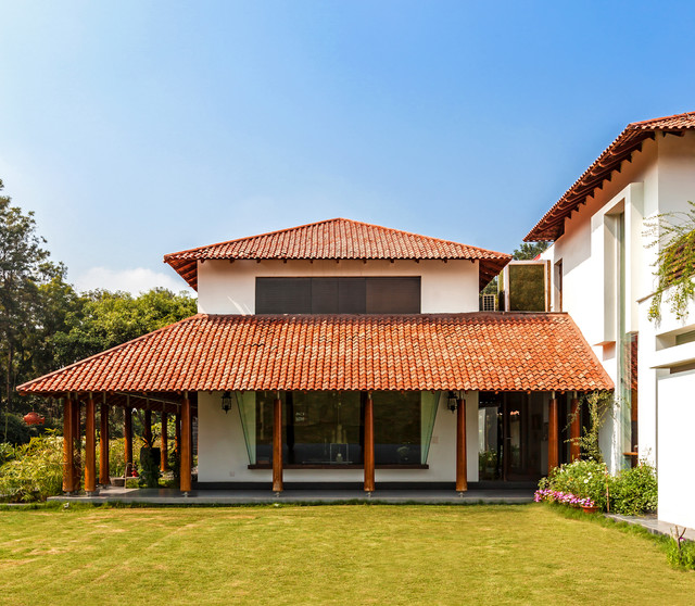G Farmhouse Asian House Exterior Delhi by Kumar Moorthy