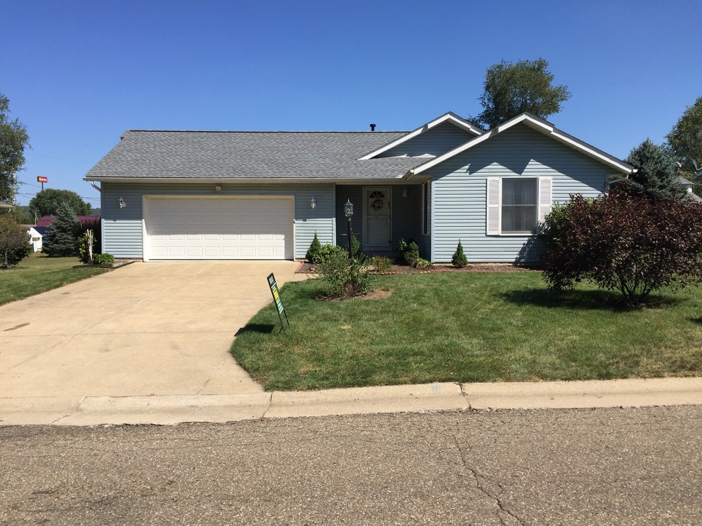 GAF Oyster Gray Timberline HD Exterior Cleveland by Tango & Gatti