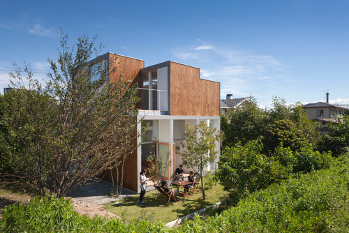 Houzzツアー 雄大な棚田風景と連続性をもたせた スキップフロアの家 Houzz ハウズ Houzzツアー 雄大な棚田風景と連続性をもたせた スキップフロアの家 Houzz ハウズ
