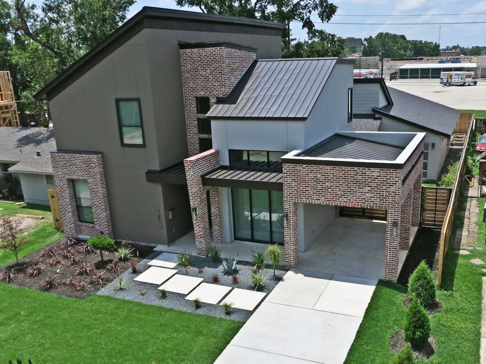 Design ideas for an industrial house exterior in Houston.