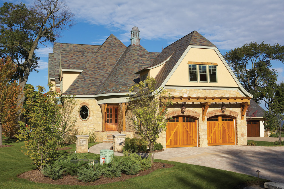 Traditional exterior home idea in Other