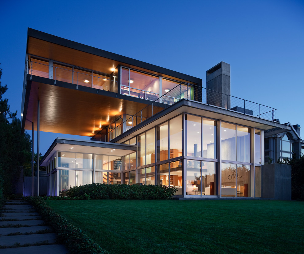 Idee per la facciata di una casa moderna a tre piani