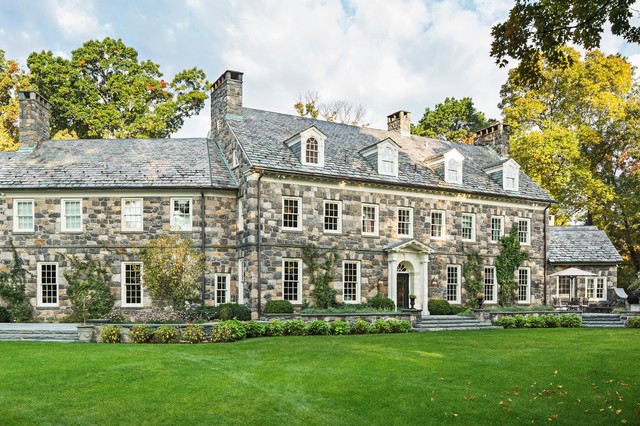 Grand American Colonial Traditional House Exterior New York By