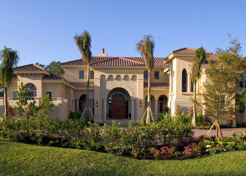 This is an example of a mediterranean house exterior in Atlanta.
