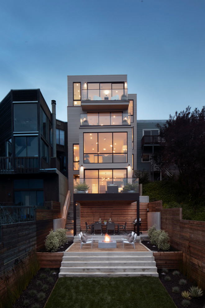 Dreistöckiges Modernes Einfamilienhaus mit Flachdach in San Francisco