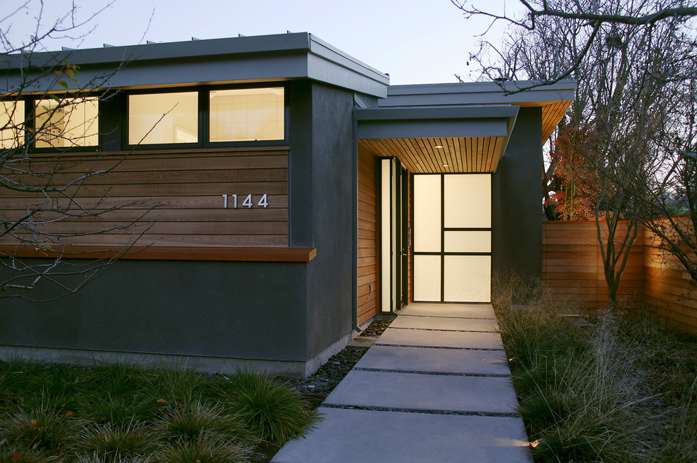 Идея дизайна: деревянный дом в стиле модернизм