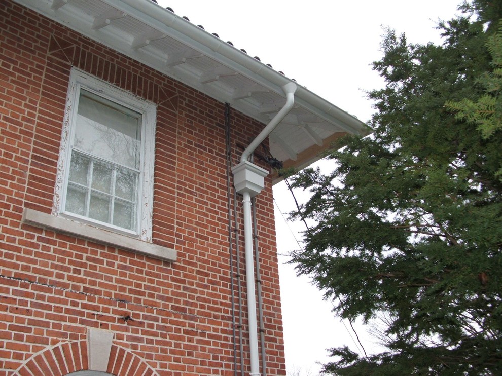 Half Round Gutters Craftsman Exterior New York by SUNRISE ON