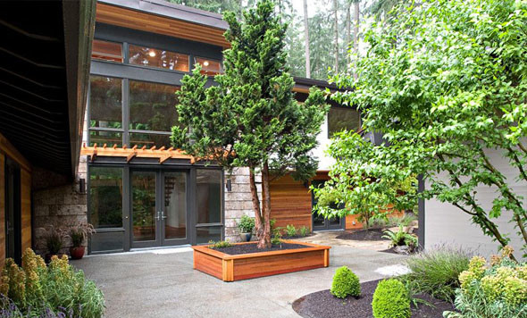 Inspiration for a modern two floor house exterior in Seattle.