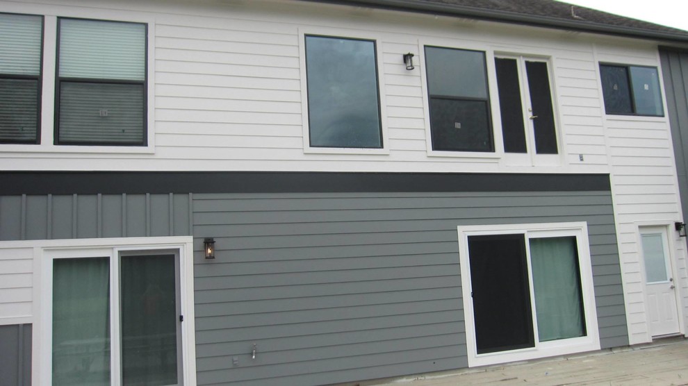 Hardie "Board & Batten" & Smooth Finish Lap Siding Traditional