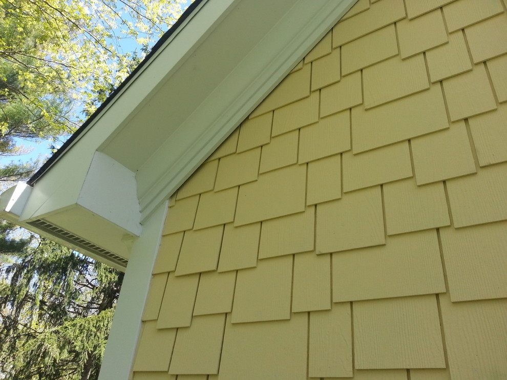 HardieShingle Cedarmill Staggered Woodland Cream Arctic White