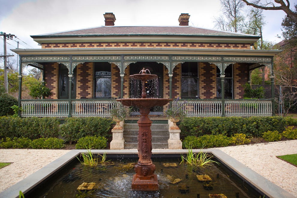 Свежая идея для дизайна: дом в викторианском стиле - отличное фото интерьера