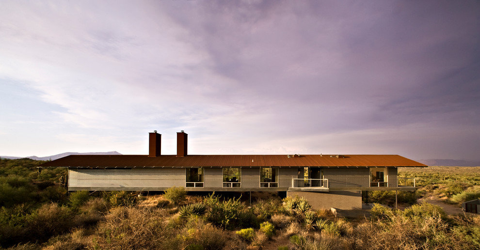Einstöckiges Industrial Haus mit Metallfassade in Phoenix