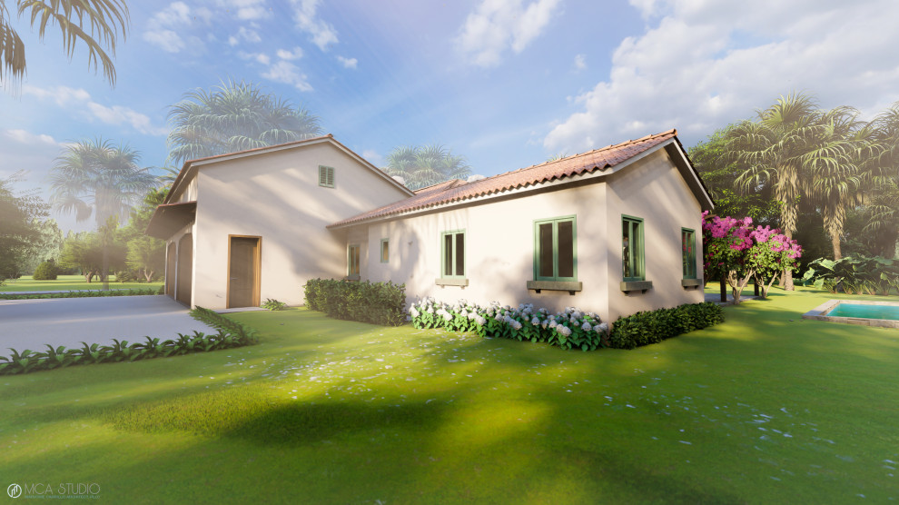 Ejemplo de fachada de casa blanca mediterránea grande de una planta con revestimiento de estuco, tejado a dos aguas y tejado de teja de barro