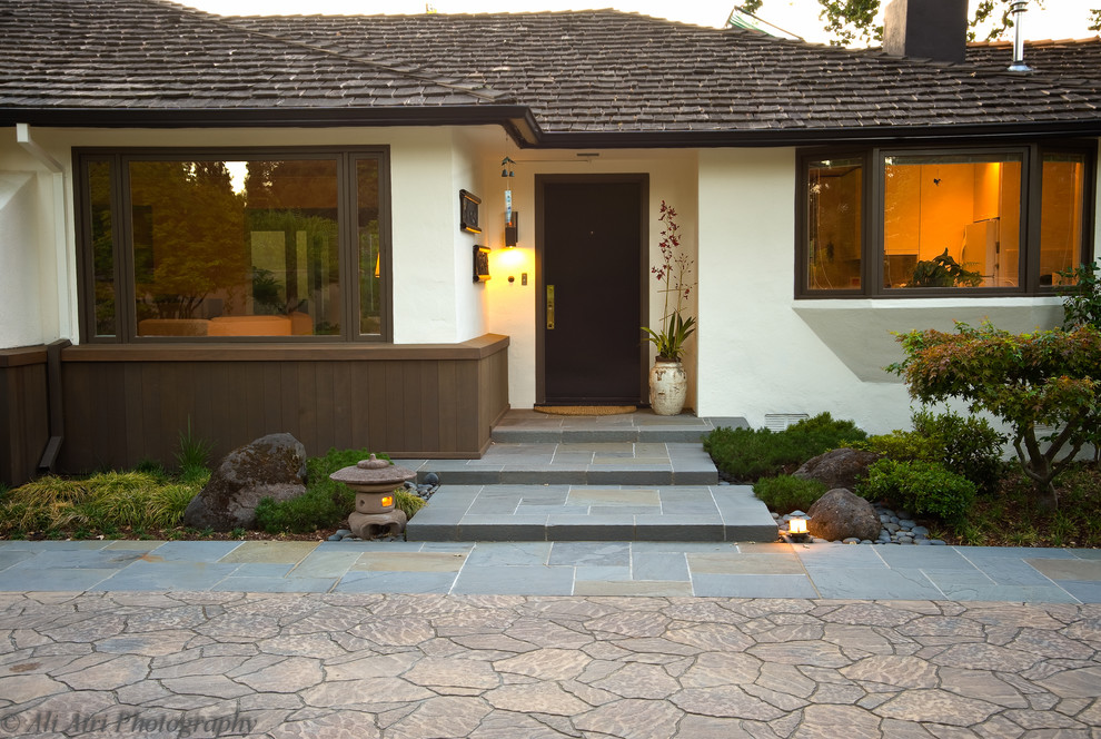 Inspiration for a zen exterior home remodel in San Francisco