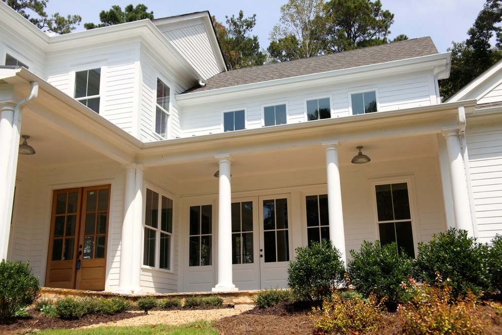 Cottage exterior home idea in Atlanta