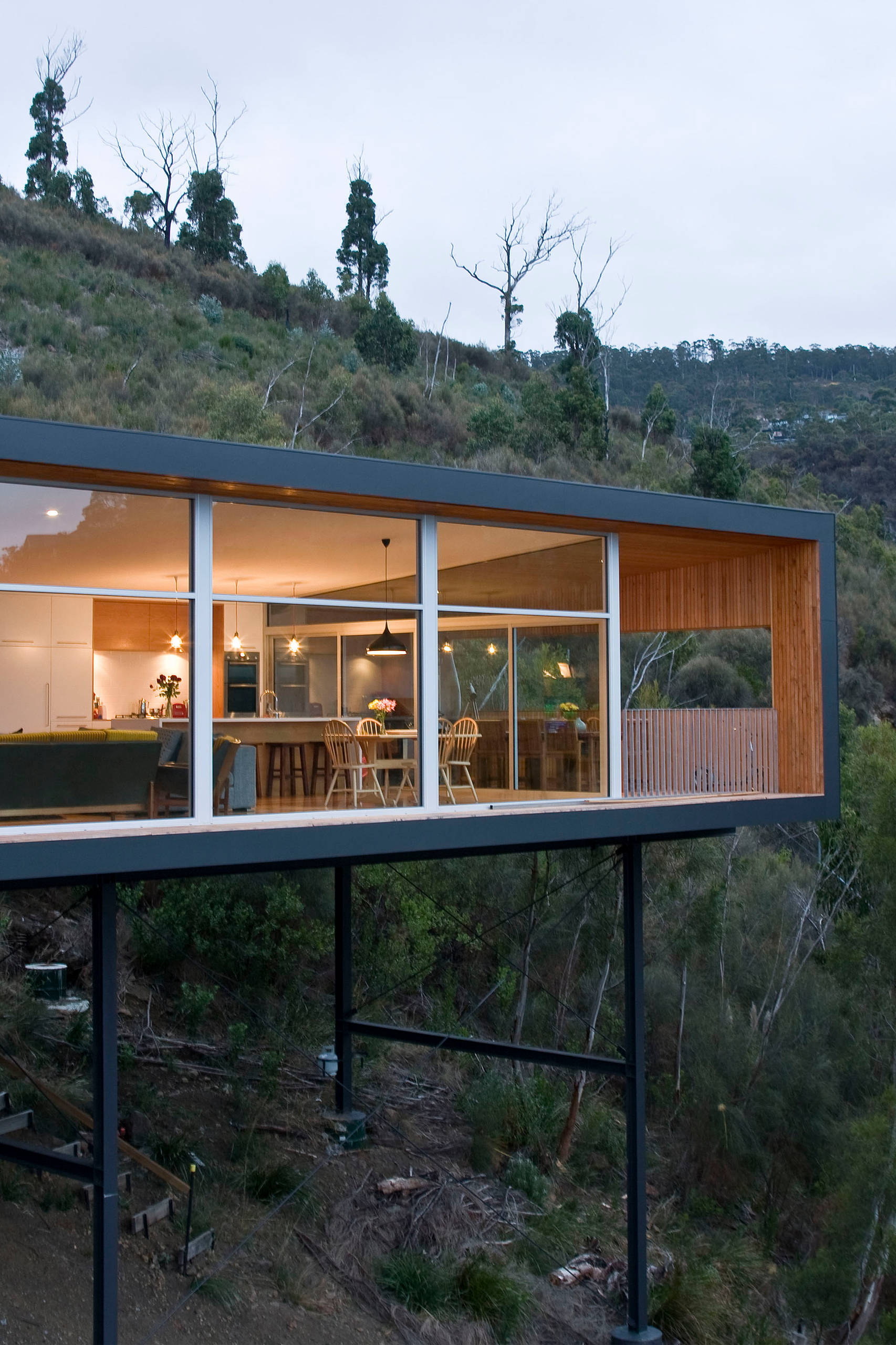 Building a House on a Slope? Read This First | Houzz NZ