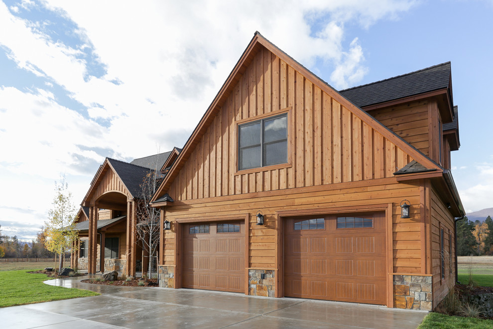 Hillside Ranch Road Craftsman Exterior Other by Riversong