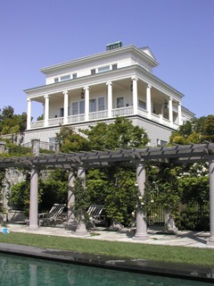 Hilltop Belvedere Restoration - Clásico - Fachada - San Francisco - de