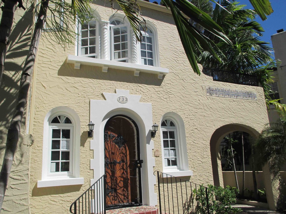 This is an example of a classic house exterior in Miami.