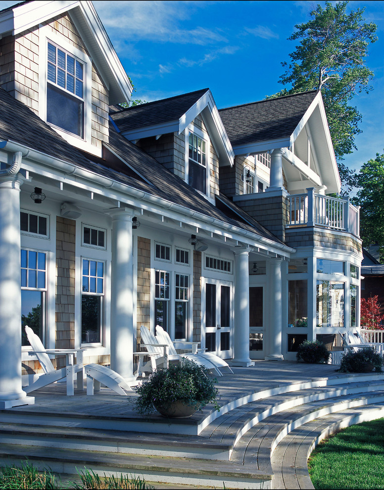 Traditional exterior home idea in Grand Rapids