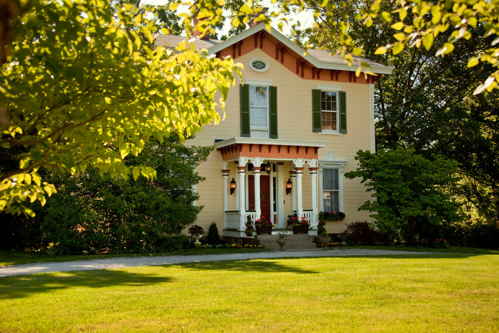 Inspiration for a timeless exterior home remodel in Cincinnati