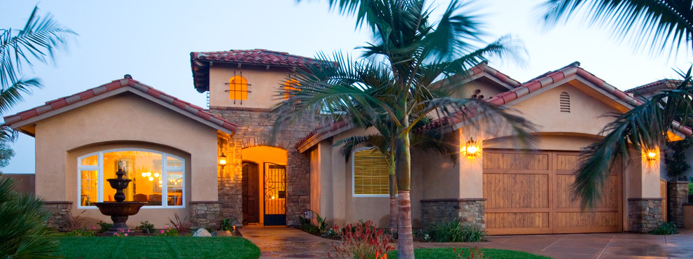 Example of an arts and crafts exterior home design in San Diego