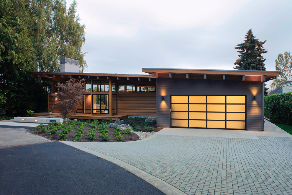 Carriage House Garage Door by C.H.I. Call us at 800-790-1123 or visit americasga
