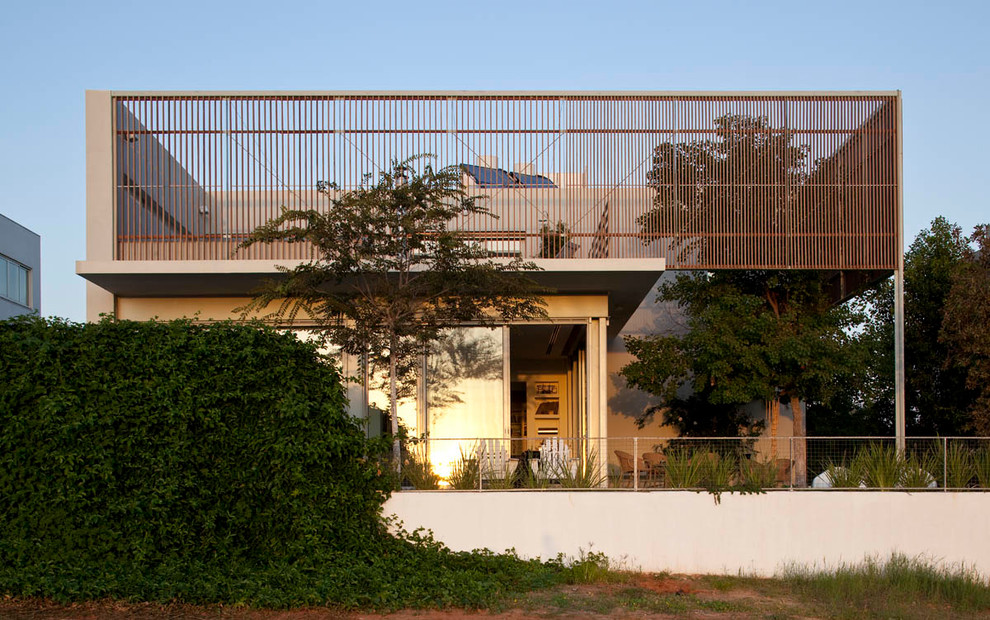 Example of a trendy exterior home design in Tel Aviv